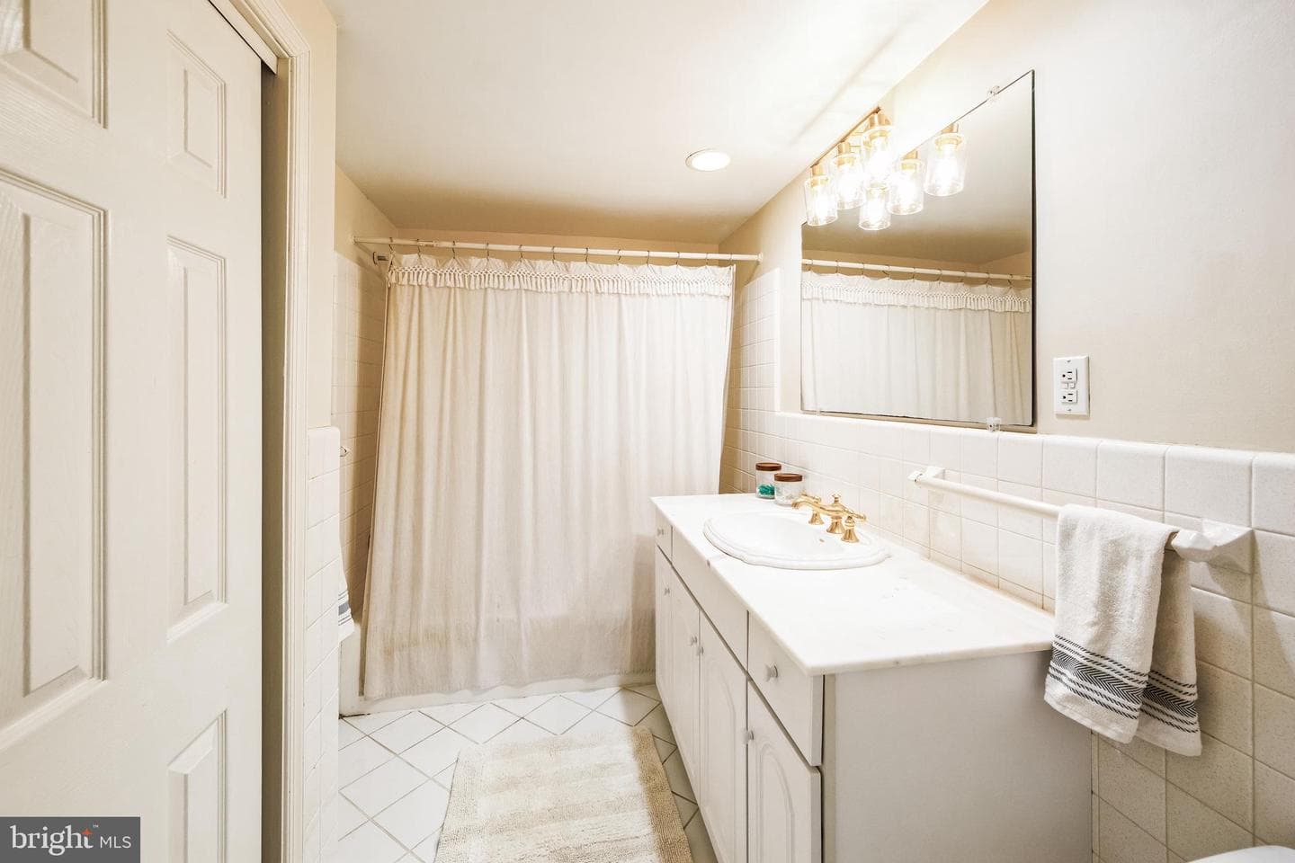 18 Fox Chase Road photo 31