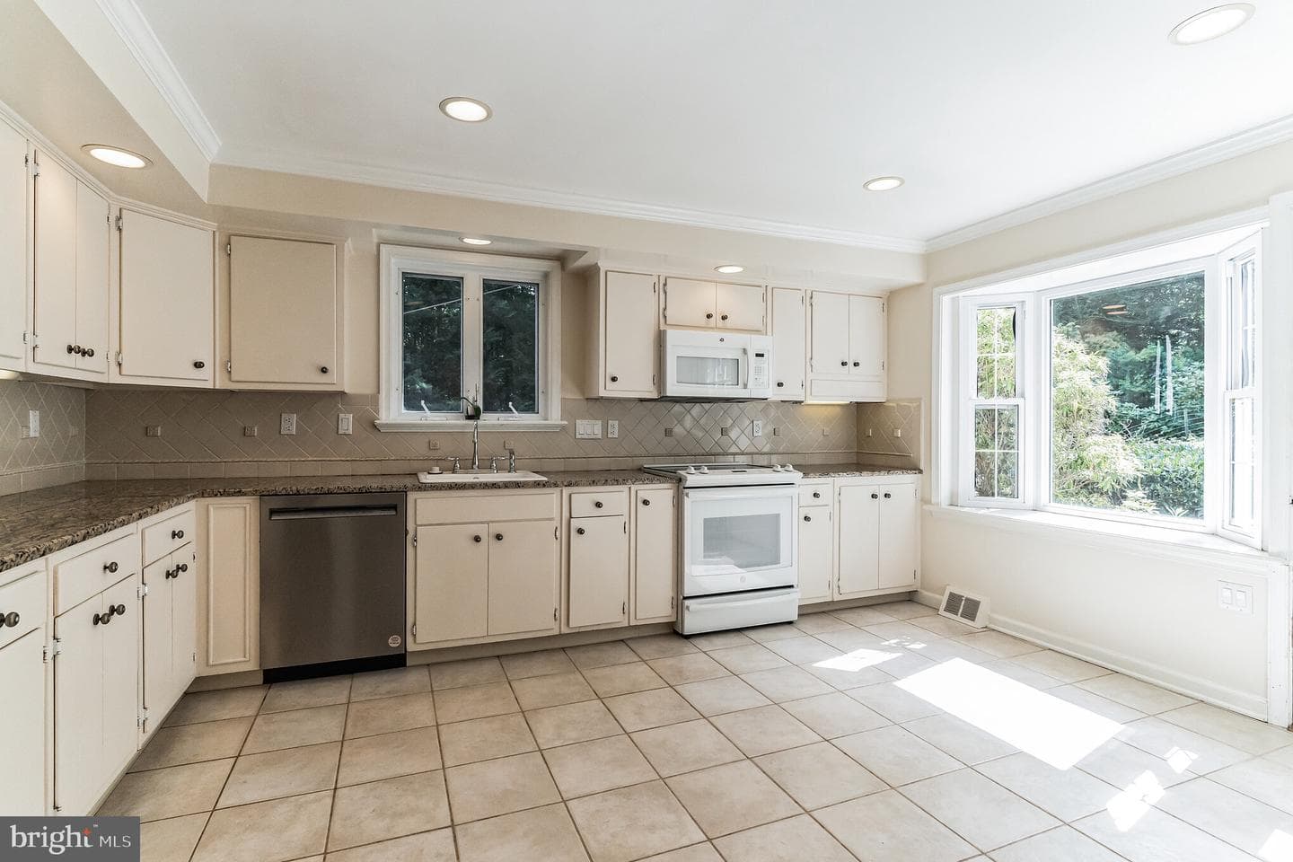 18 Fox Chase Road photo 65
