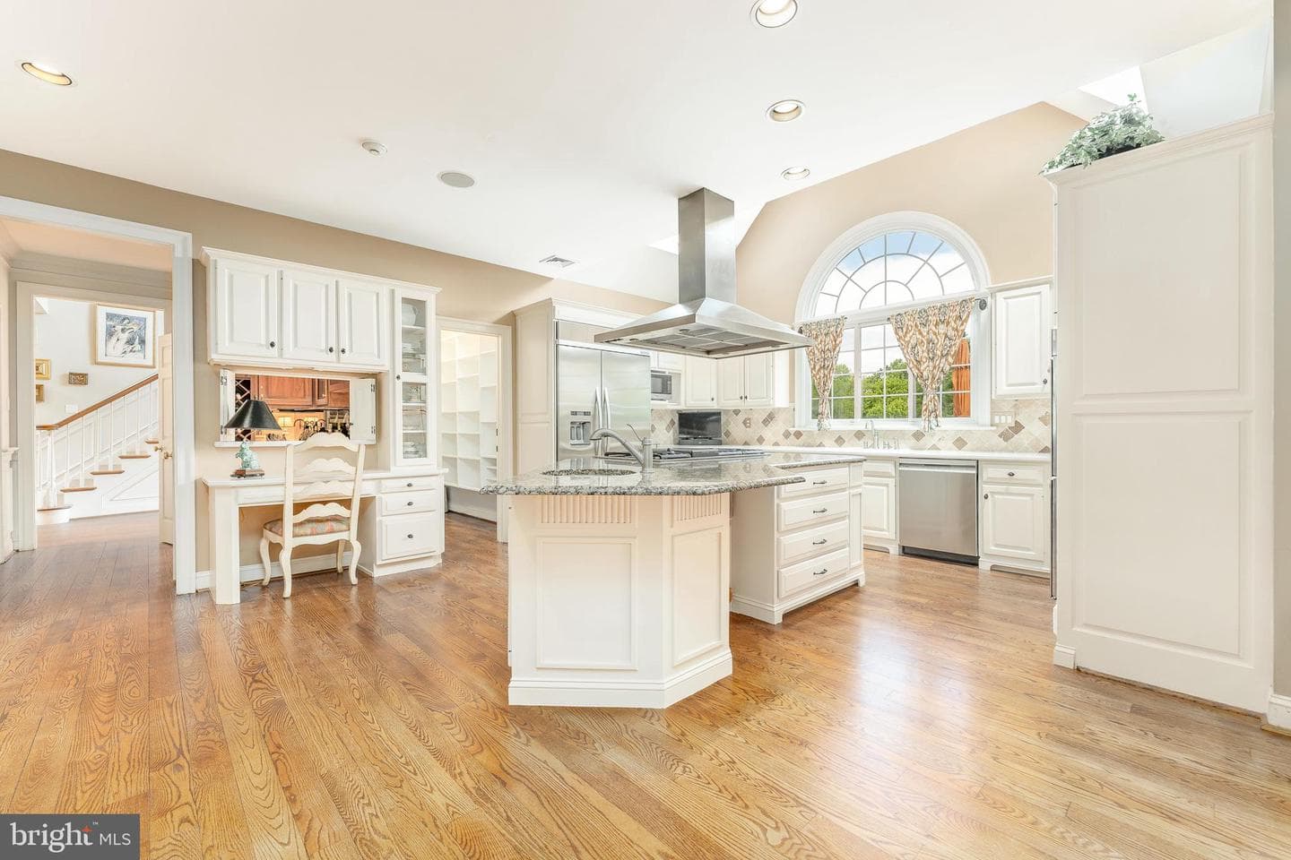895 Bainbridge Drive photo 24