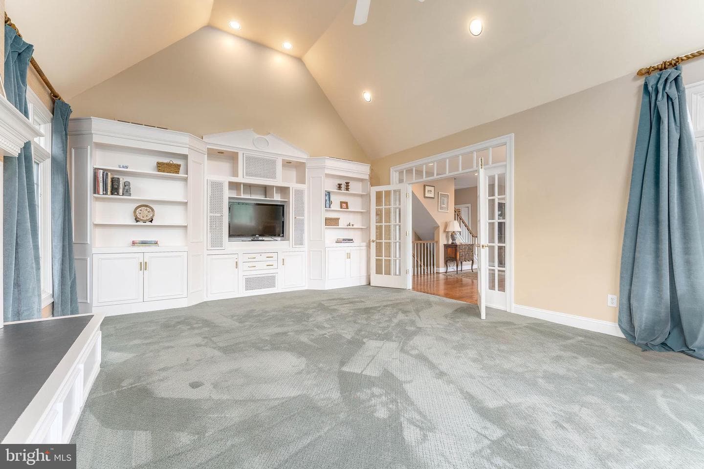 895 Bainbridge Drive photo 34