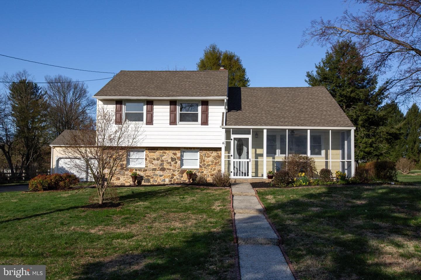 6 Vernon Lane photo 1