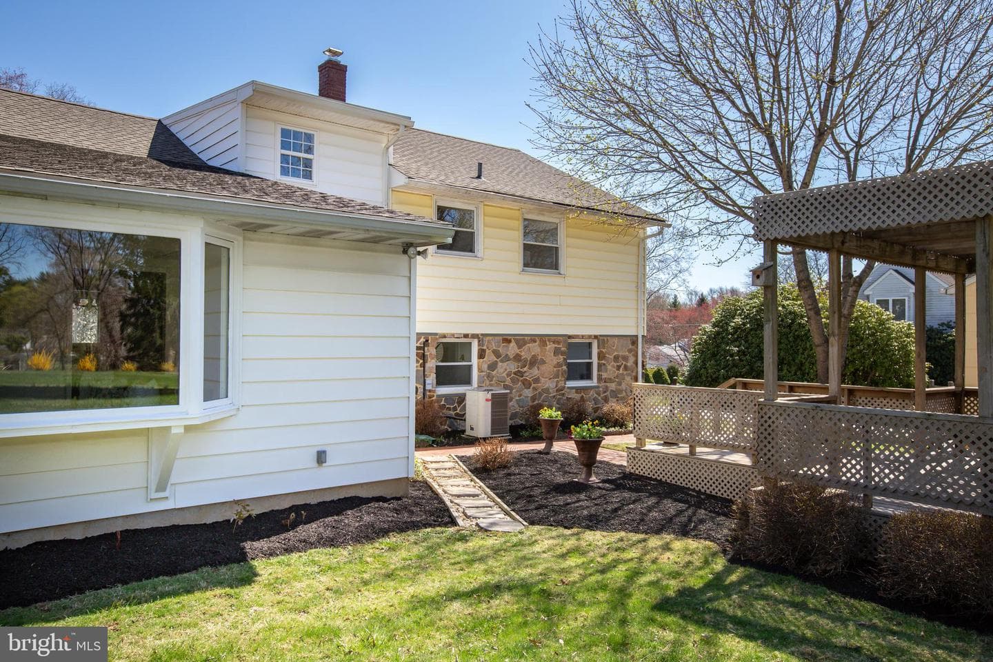 6 Vernon Lane photo 18