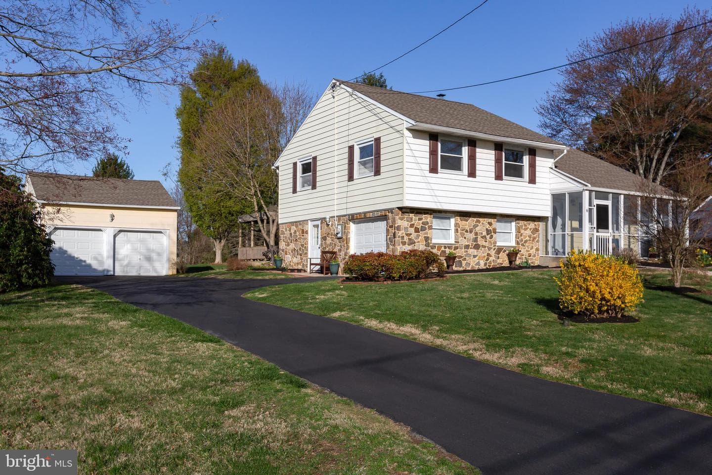6 Vernon Lane photo 2