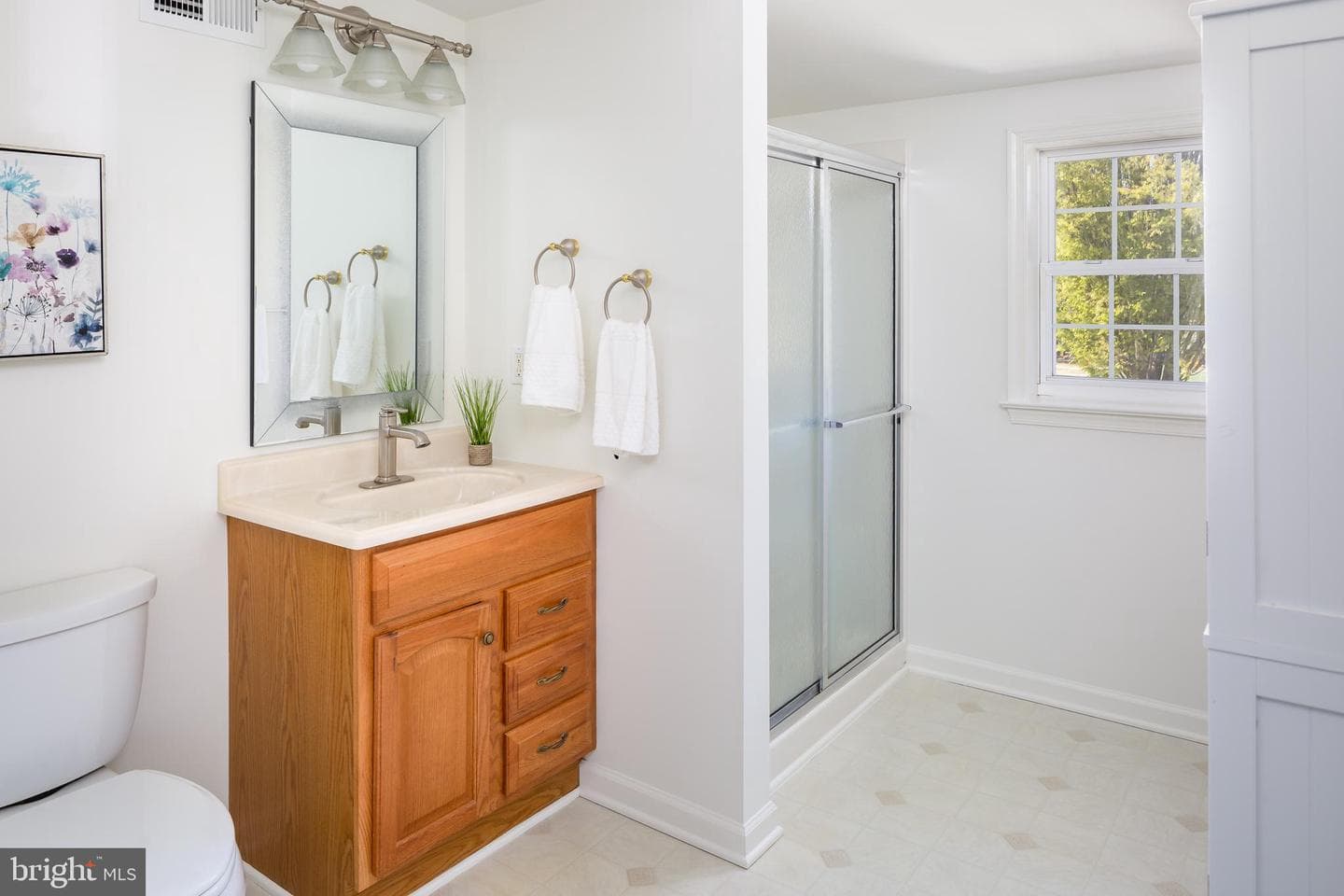 6 Vernon Lane photo 32