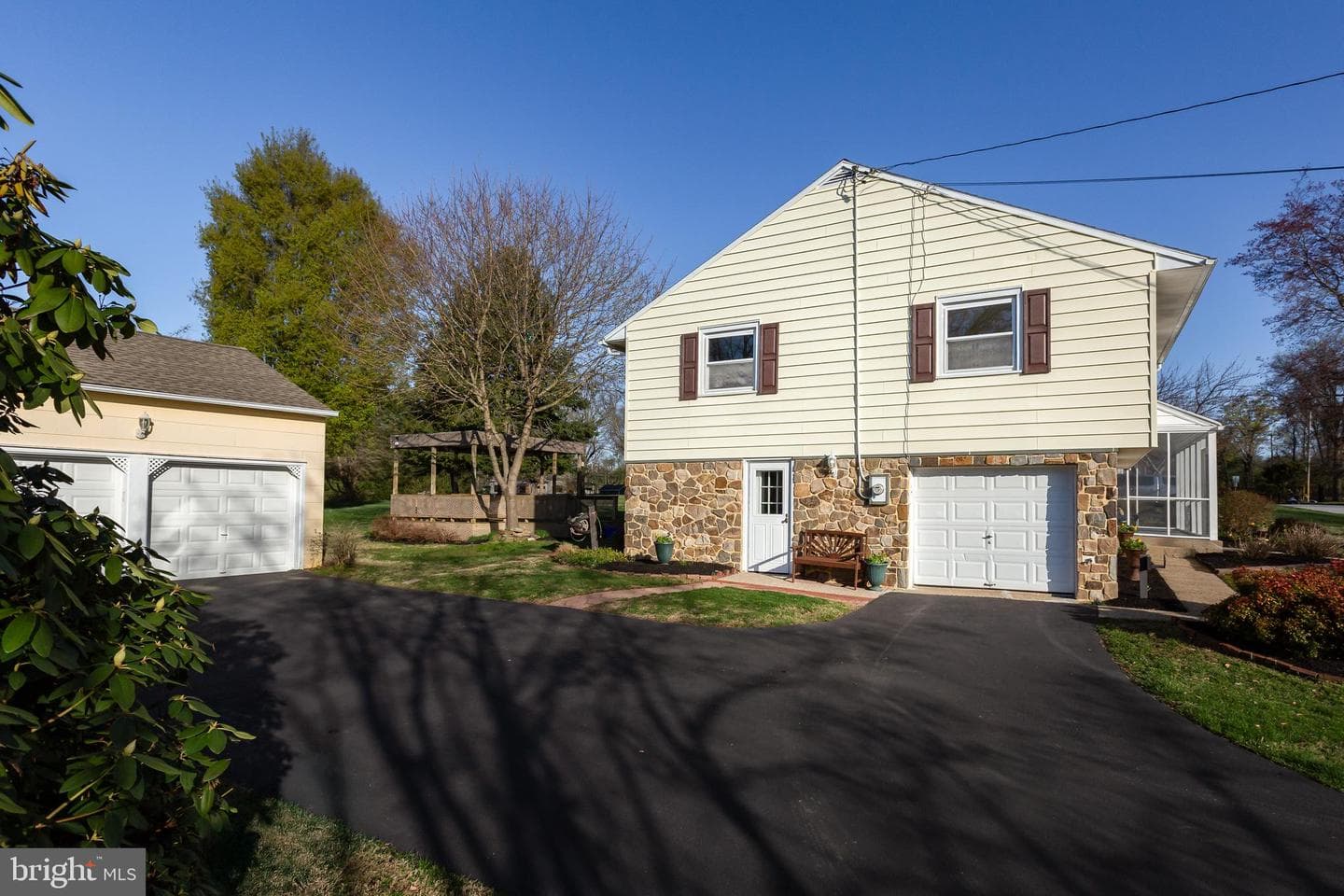 6 Vernon Lane photo 38