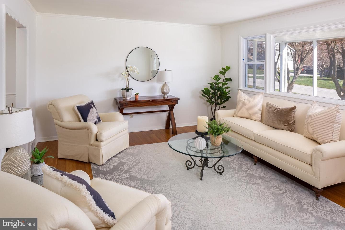 6 Vernon Lane photo 4