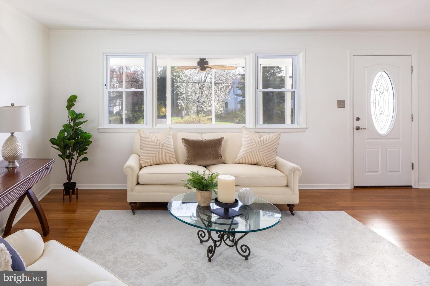 6 Vernon Lane photo 6