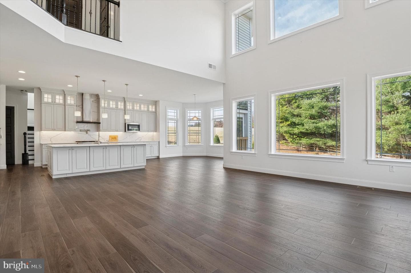 136 Janine Way photo 10