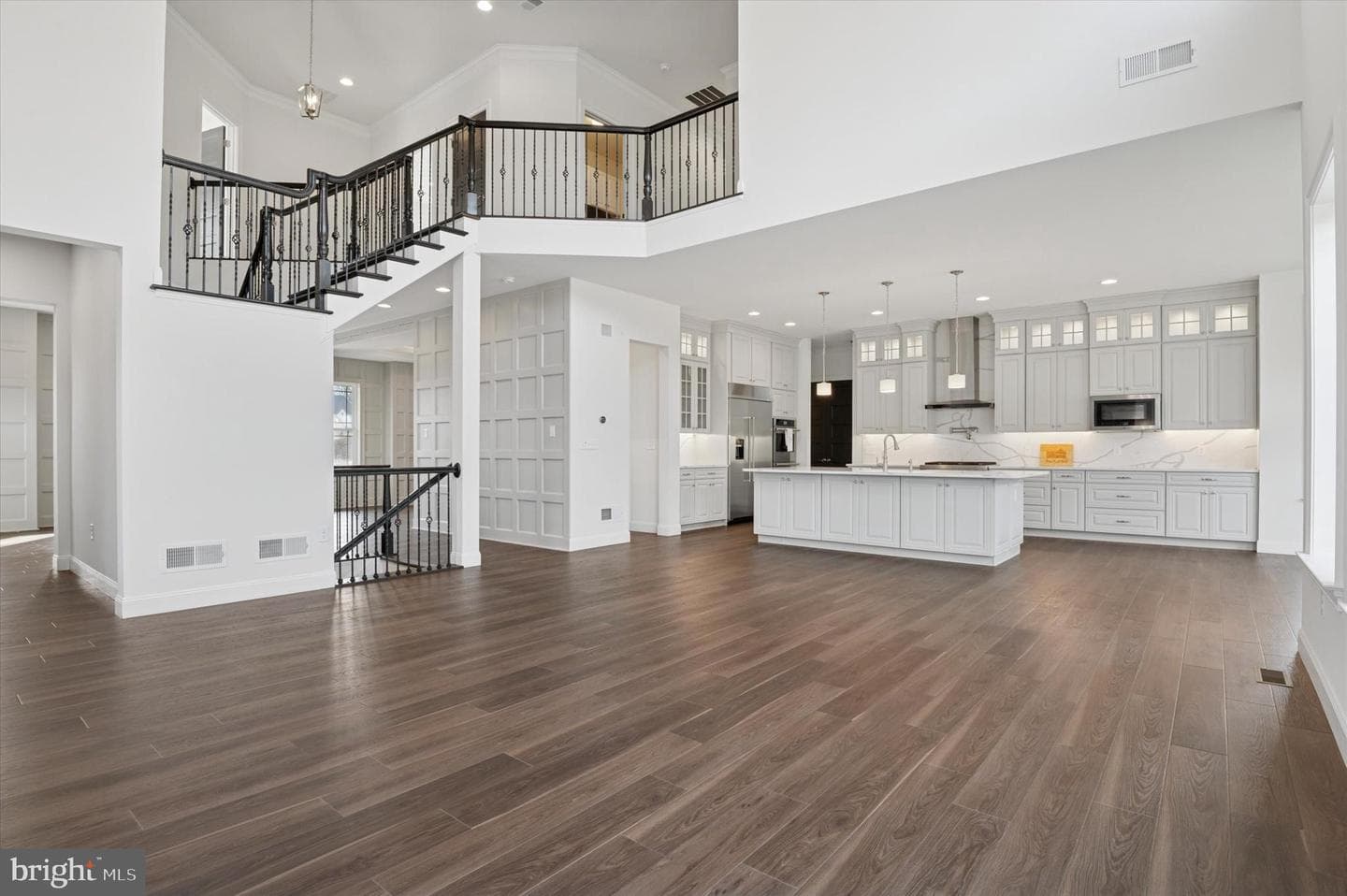 136 Janine Way photo 11