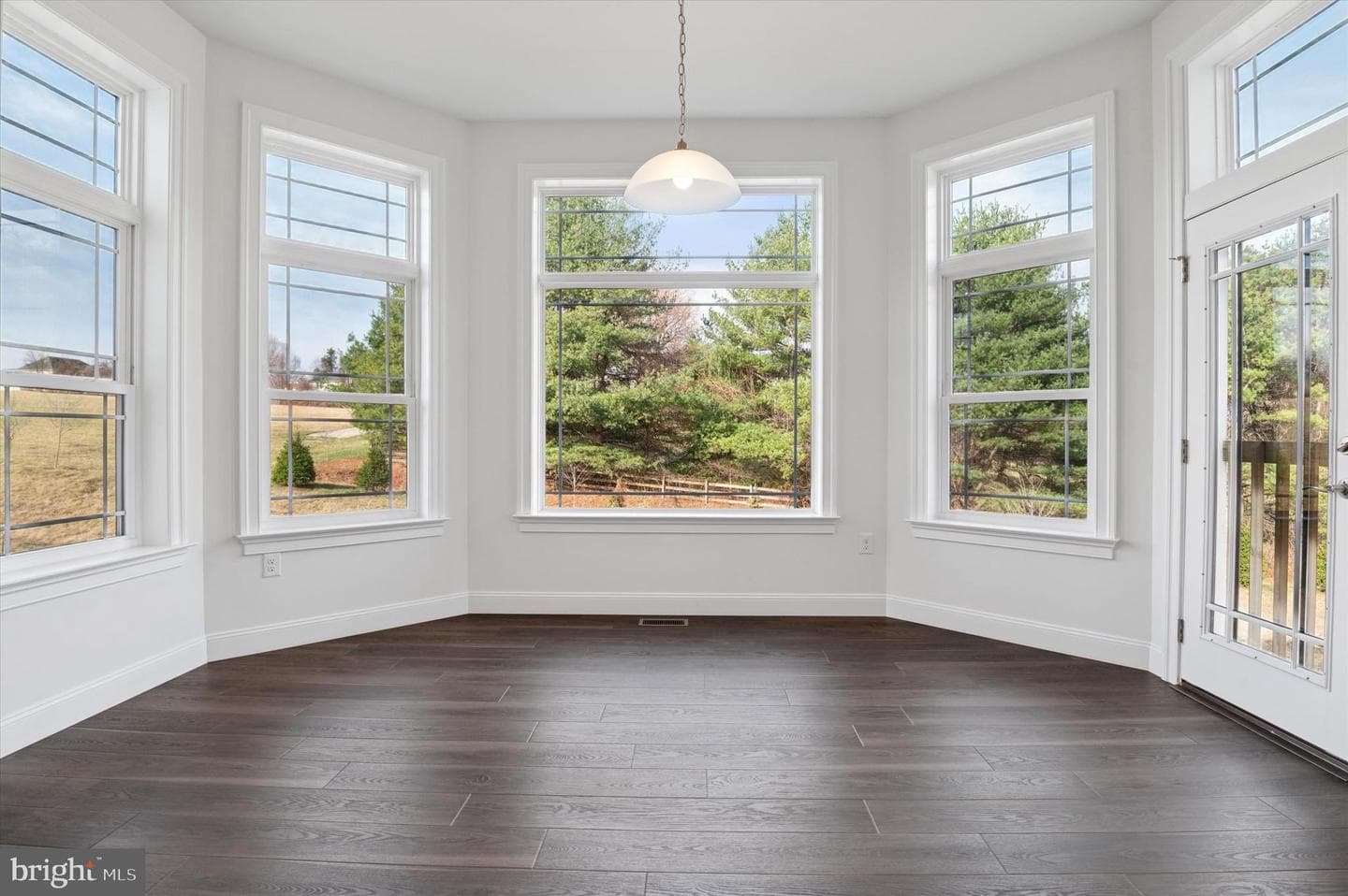 136 Janine Way photo 12