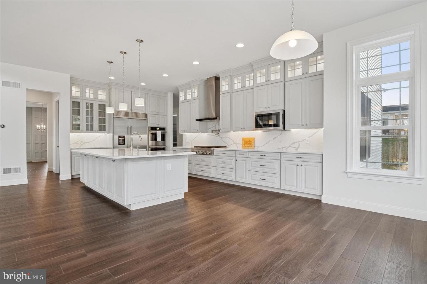 136 Janine Way photo 13