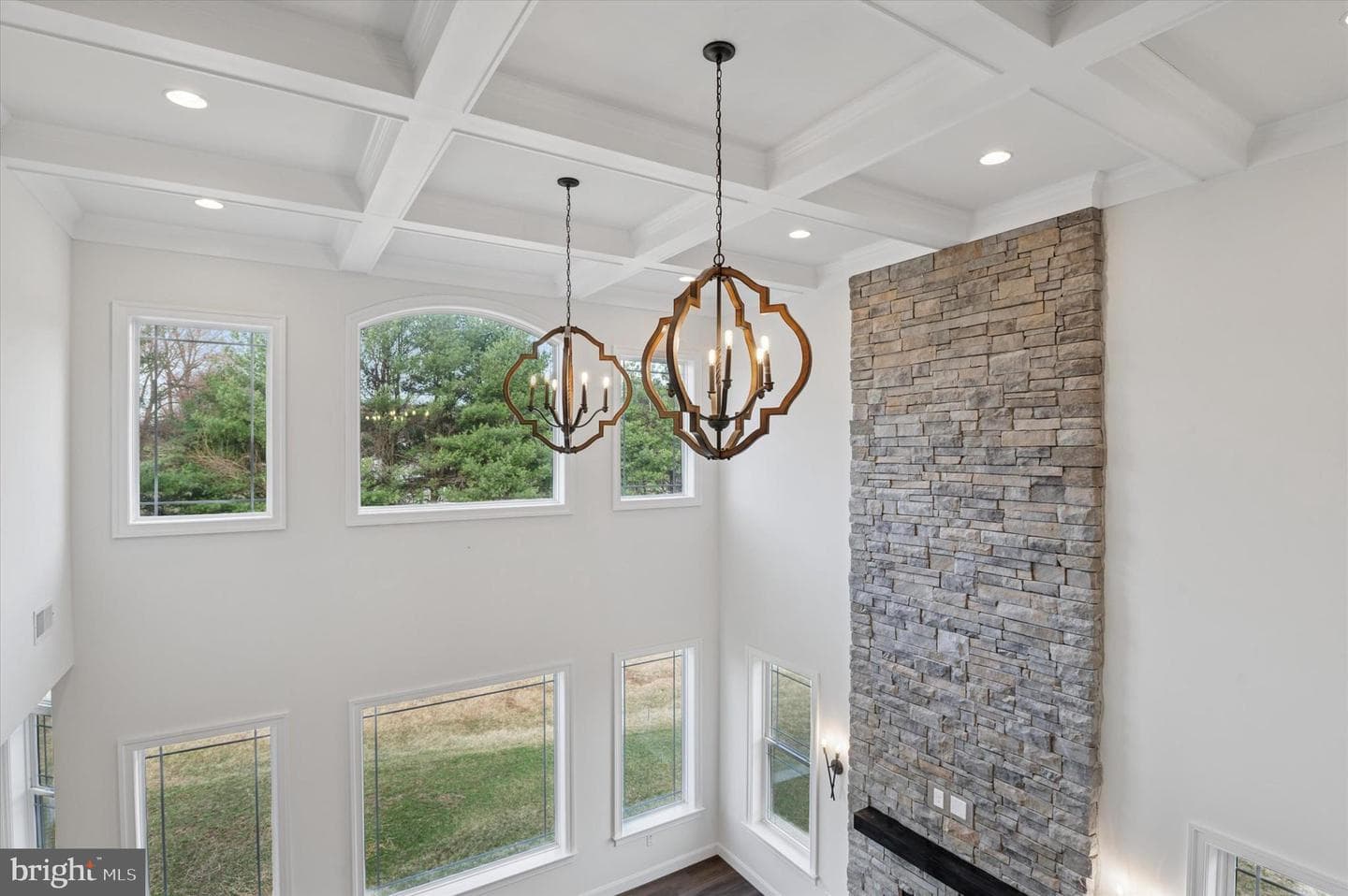 136 Janine Way photo 35
