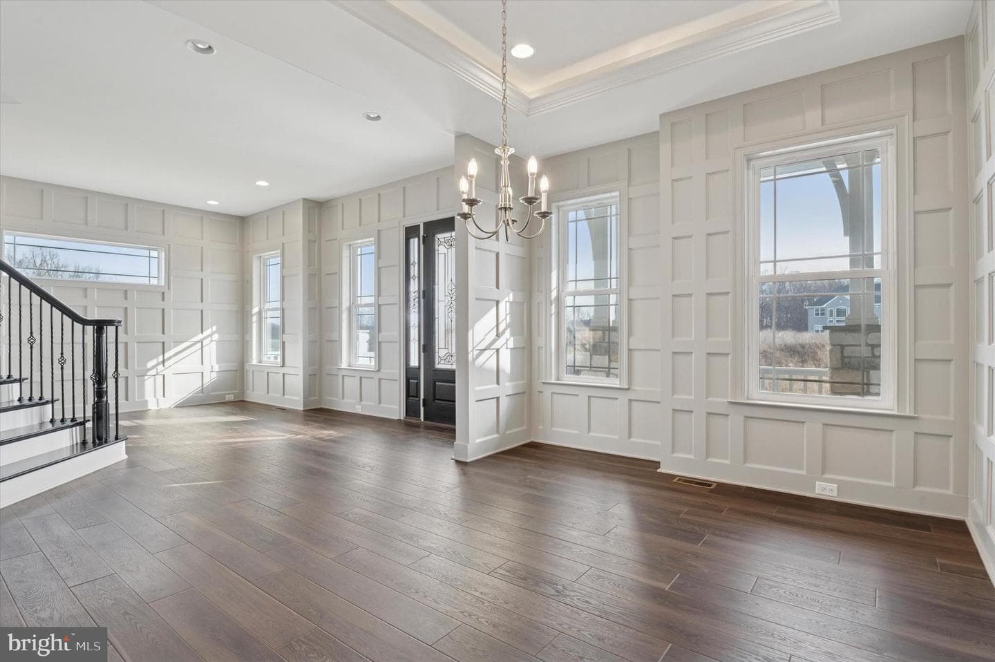 136 Janine Way photo 4