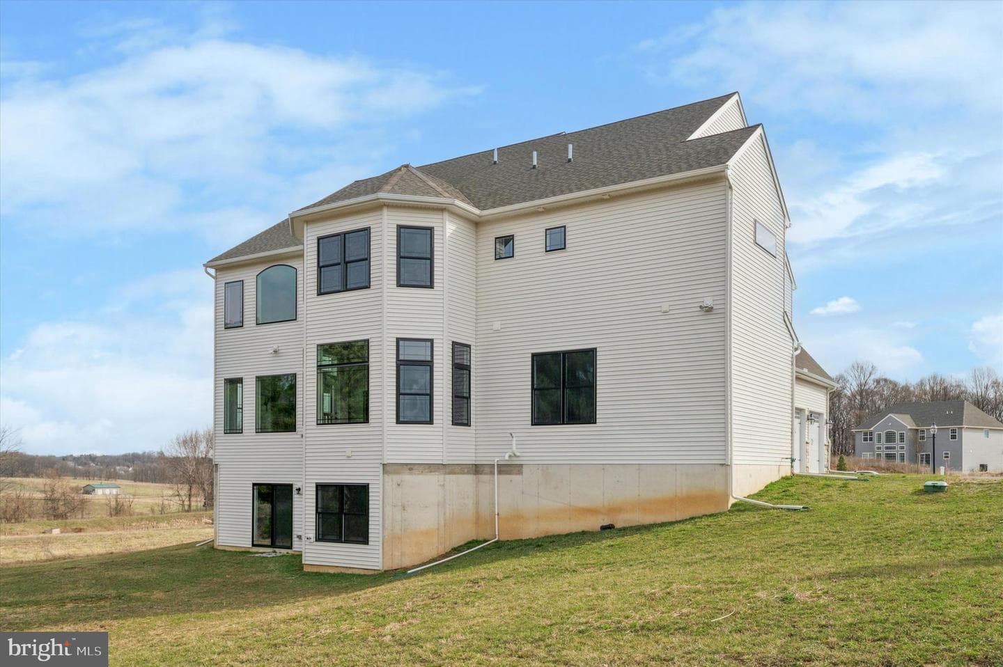 136 Janine Way photo 48