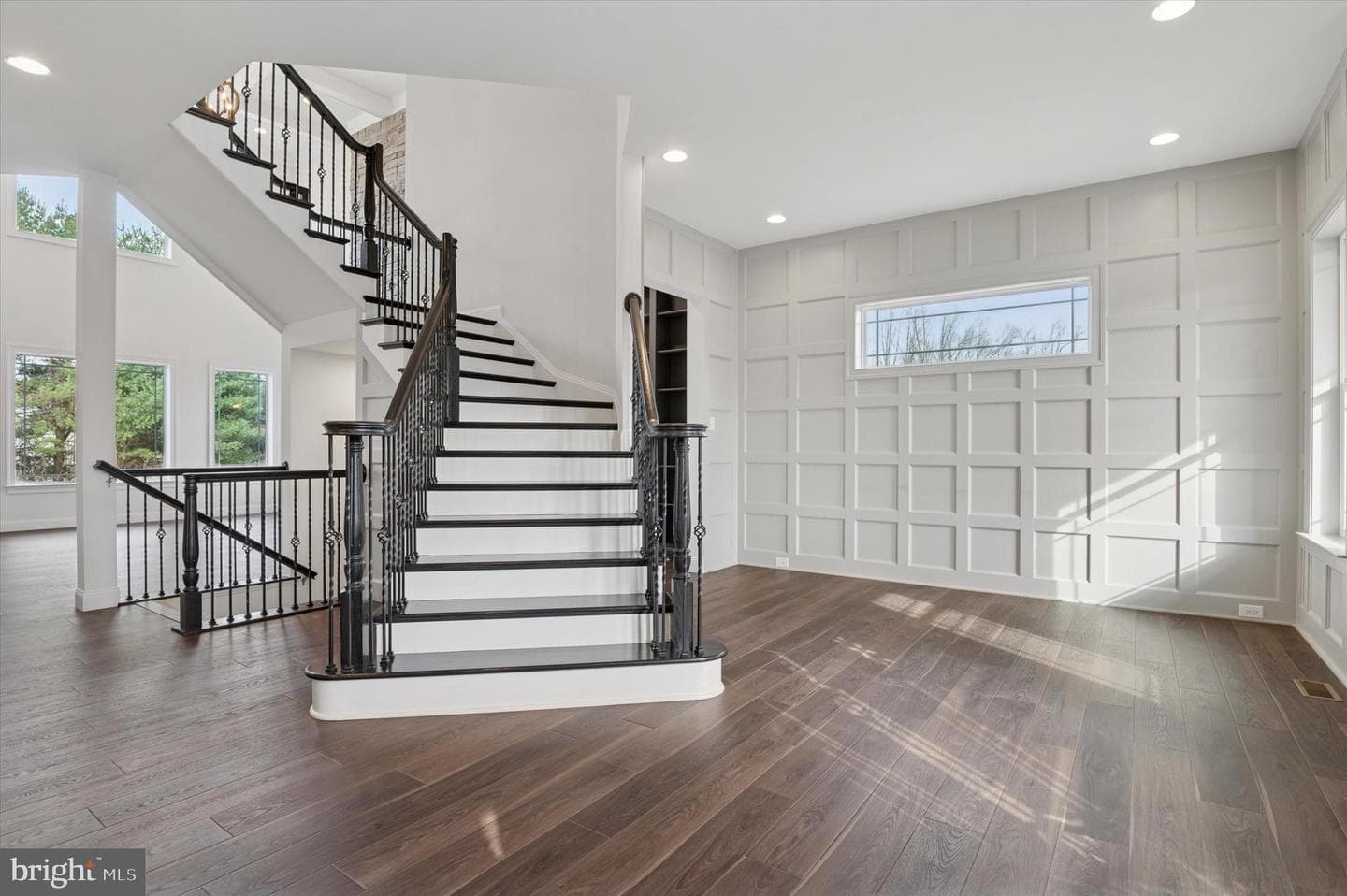 136 Janine Way photo 5