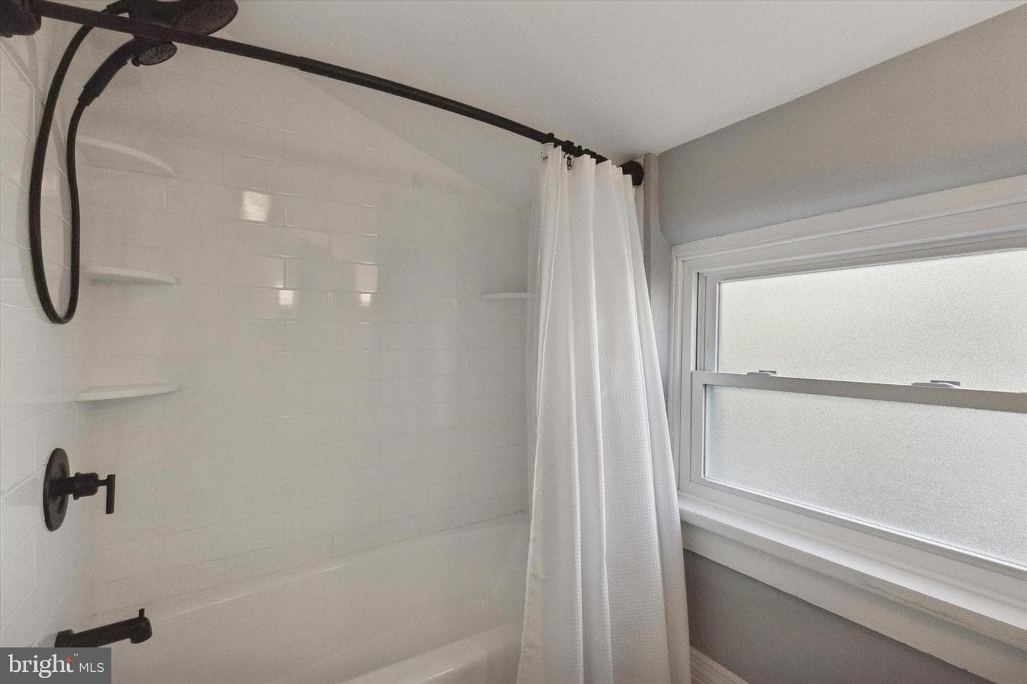 108 E Miner Street photo 19
