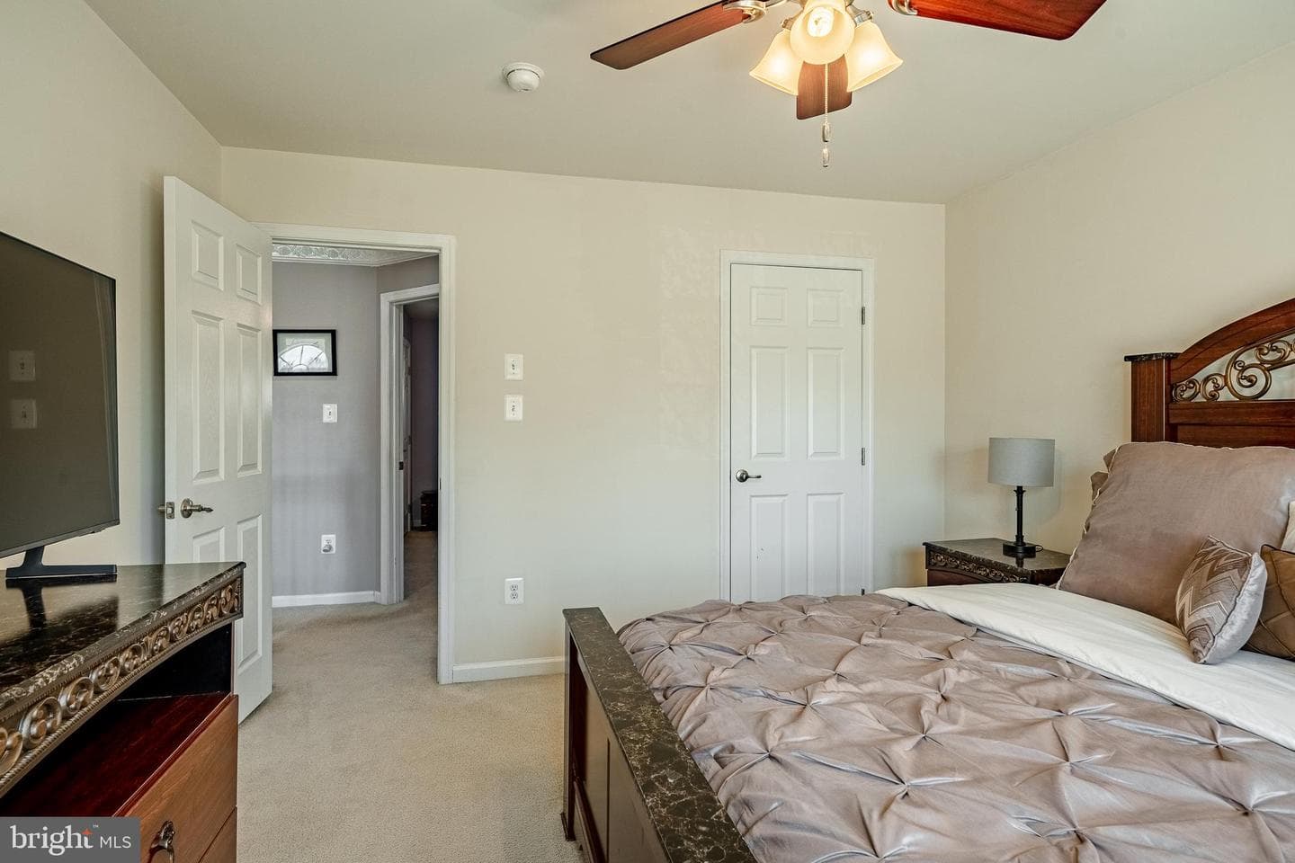 407 Thistle Drive photo 33
