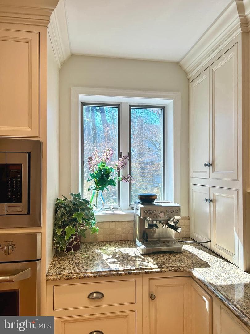 505 Delancy Circle photo 5