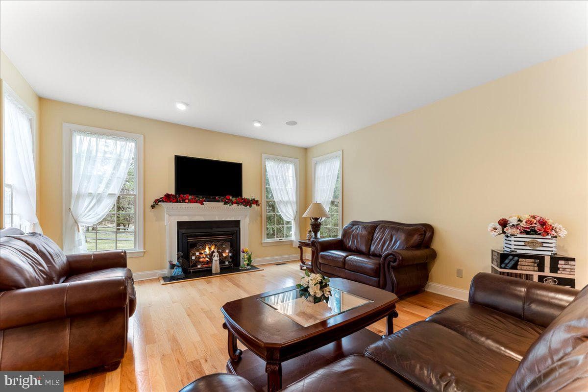 103 N Iroquois Lane photo 13