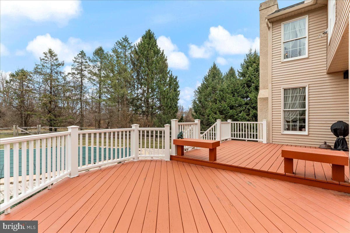 103 N Iroquois Lane photo 34