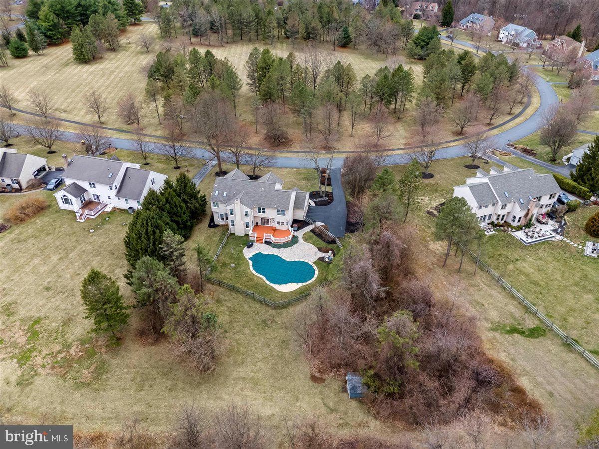 103 N Iroquois Lane photo 41