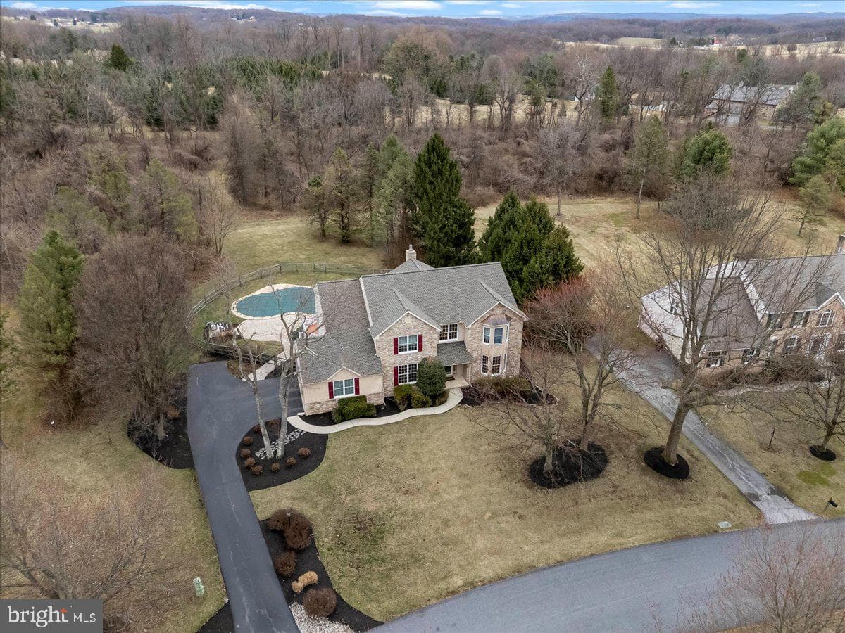 103 N Iroquois Lane photo 45