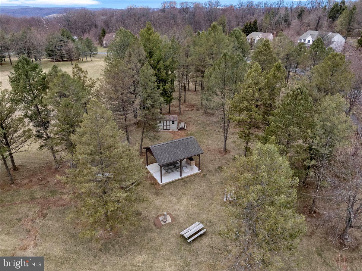 103 N Iroquois Lane photo 48