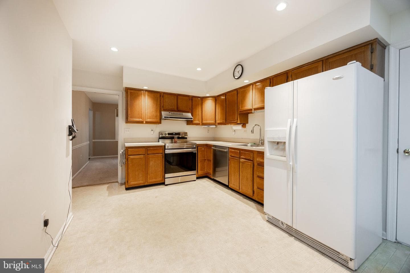 103 Stephen Drive photo 13