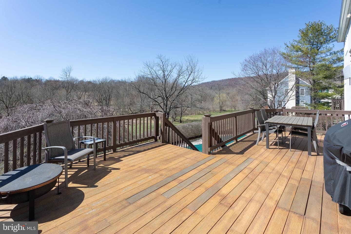 1548 Overlook Place photo 20