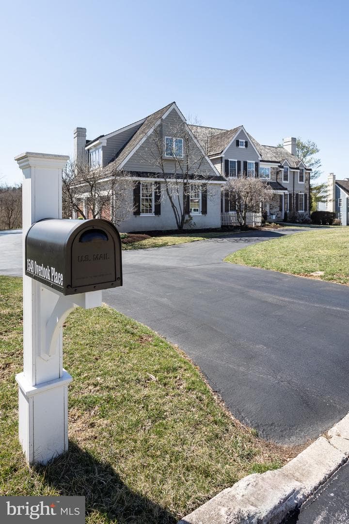 1548 Overlook Place photo 49