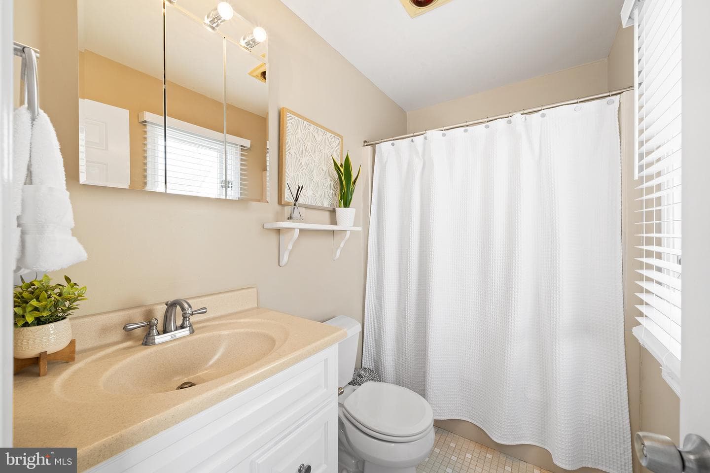 1150 Mews Lane photo 24