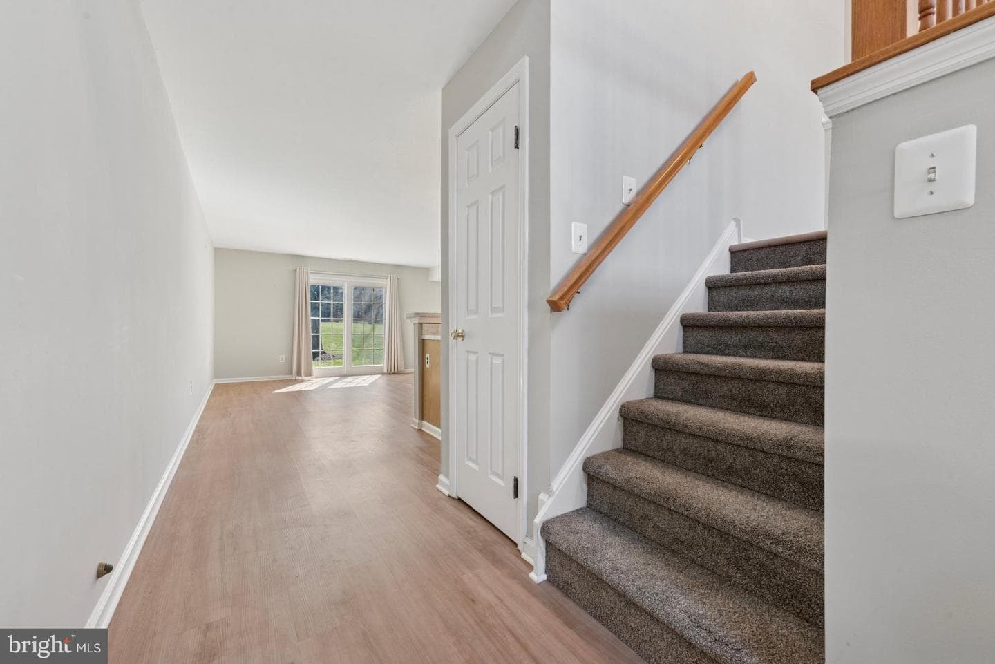 205 Fairfield Court #205 photo 8