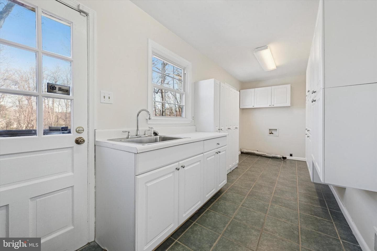 1545 Tanglewood Drive photo 22