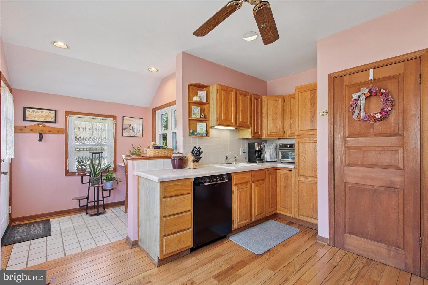 103 W Circular Avenue photo 10