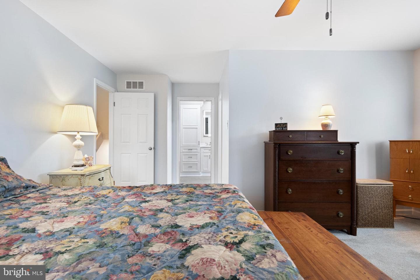 21 Newport Drive photo 42