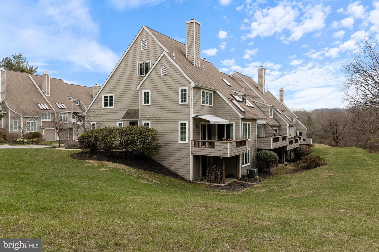 21 Newport Drive photo 9
