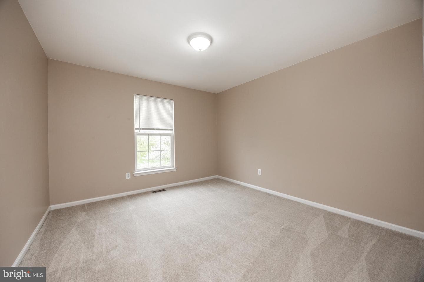 485 Lake George Circle photo 14