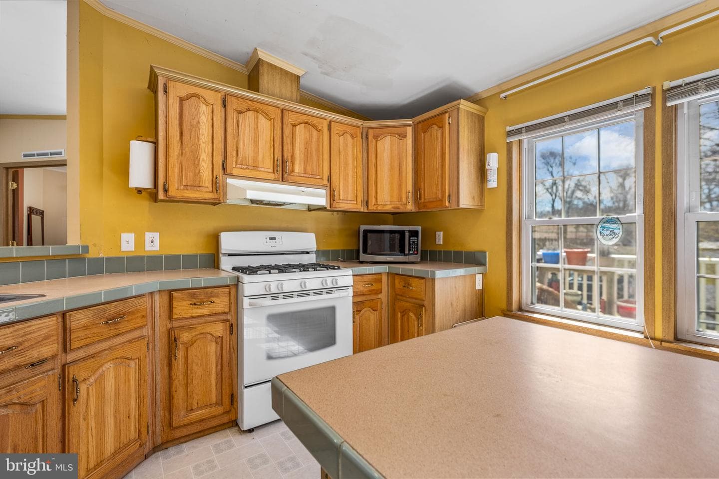 106 Sharon Drive photo 8