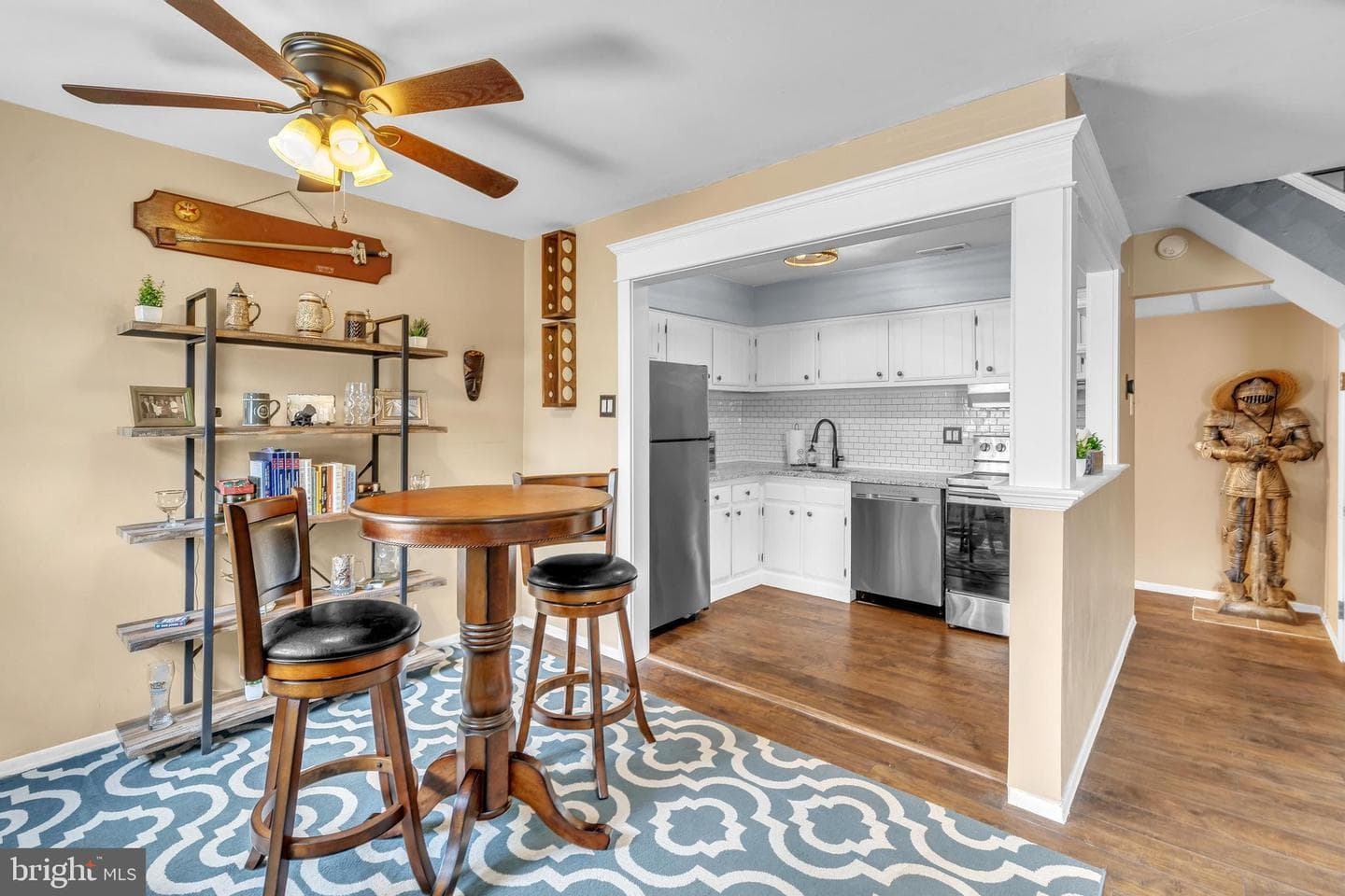 605 W Market Street #33 photo 4