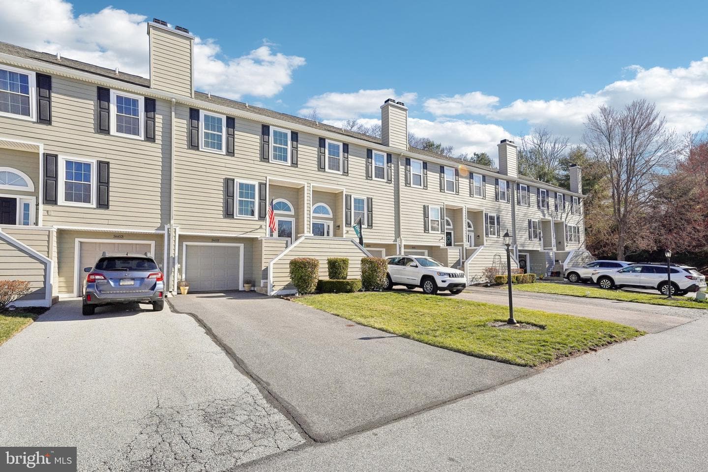 3603 Columbia Court Way #3603 photo 2
