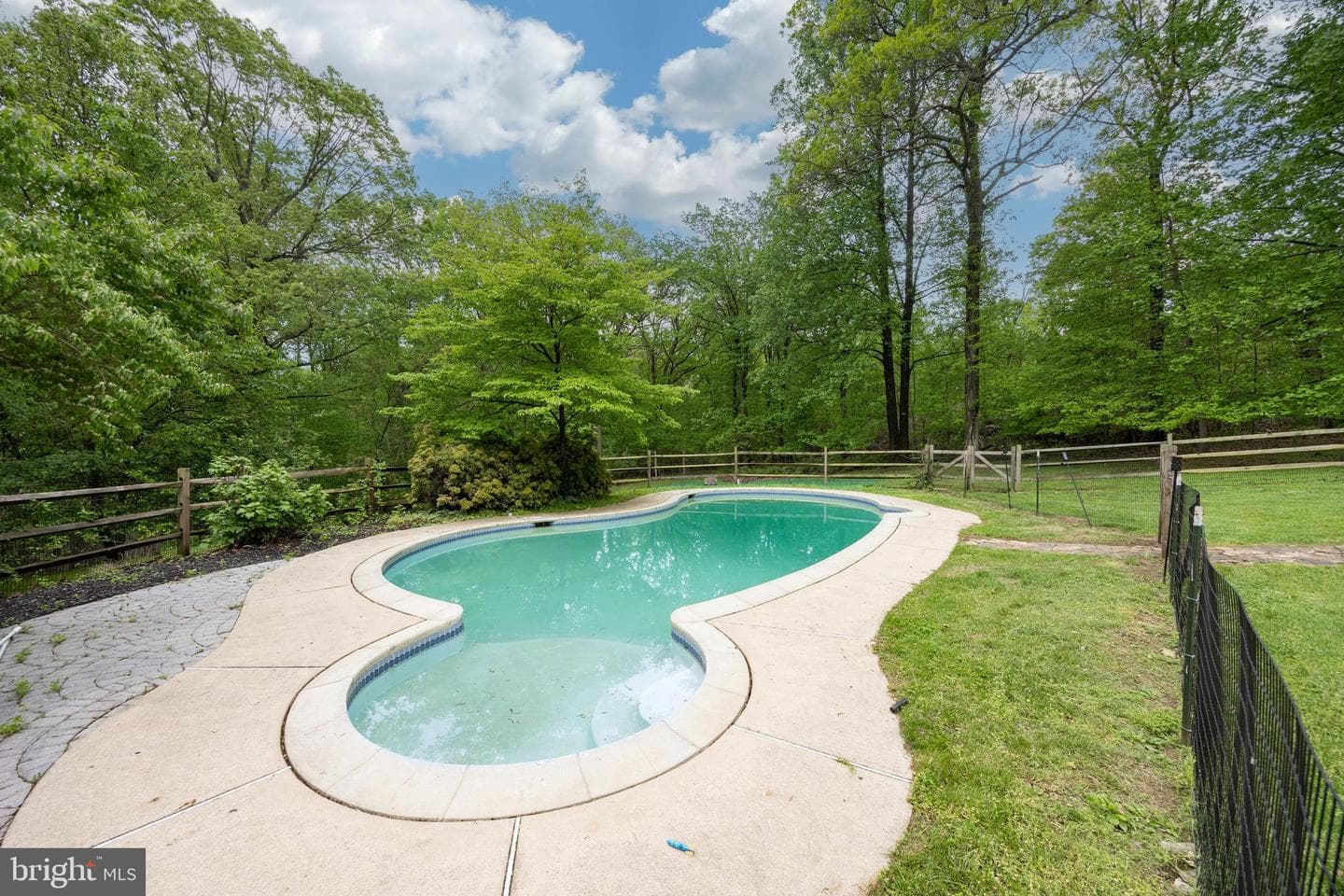 35 Maple Lane photo 34
