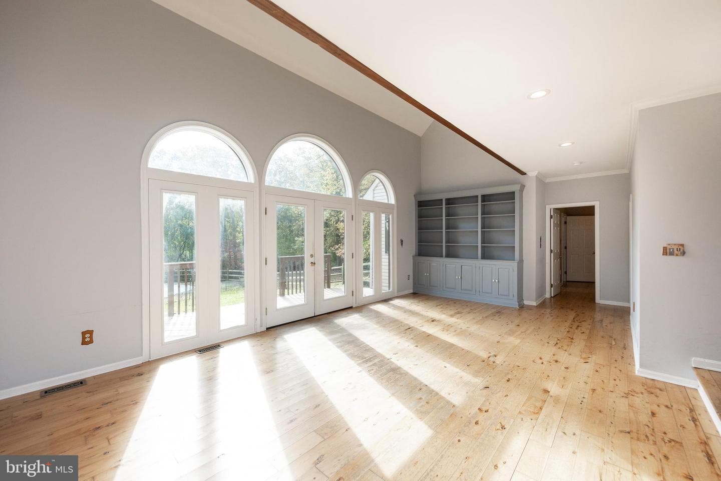 35 Maple Lane photo 8