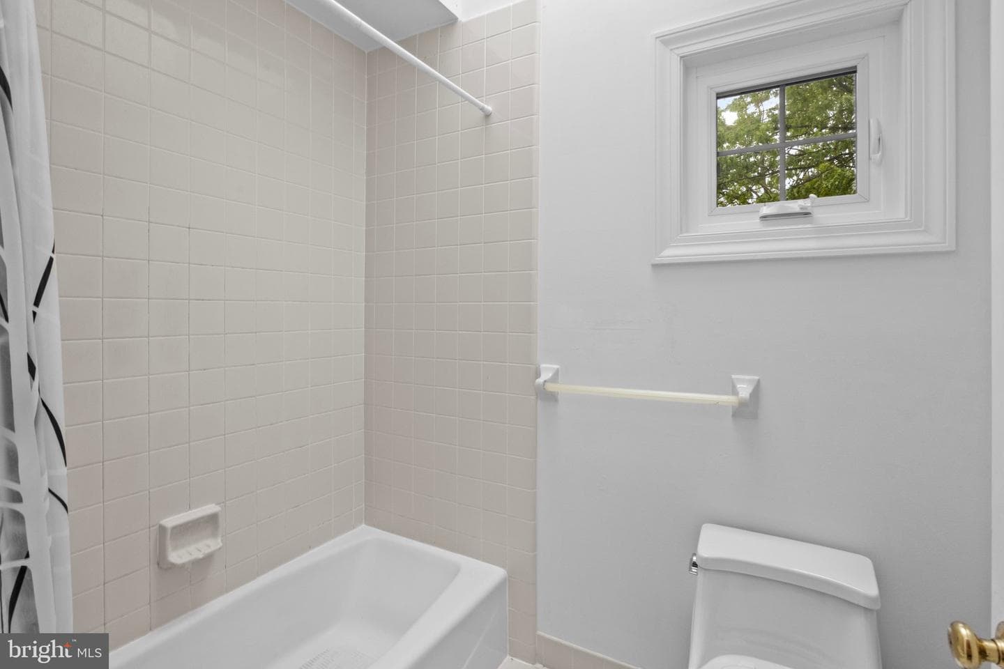 112 Blackshire Road photo 39