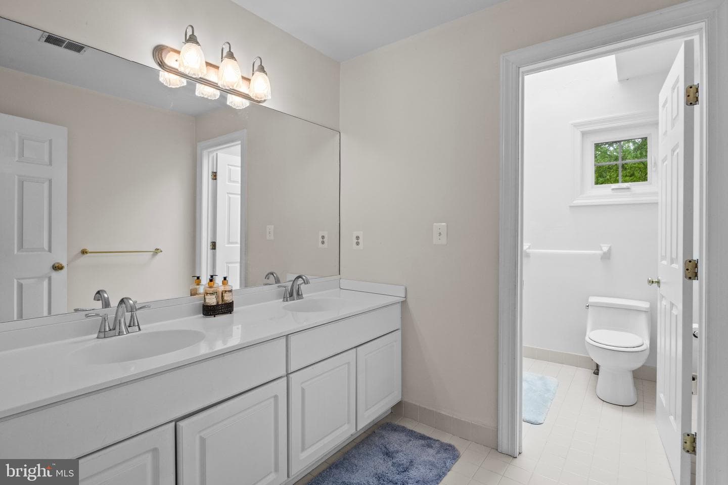 112 Blackshire Road photo 40