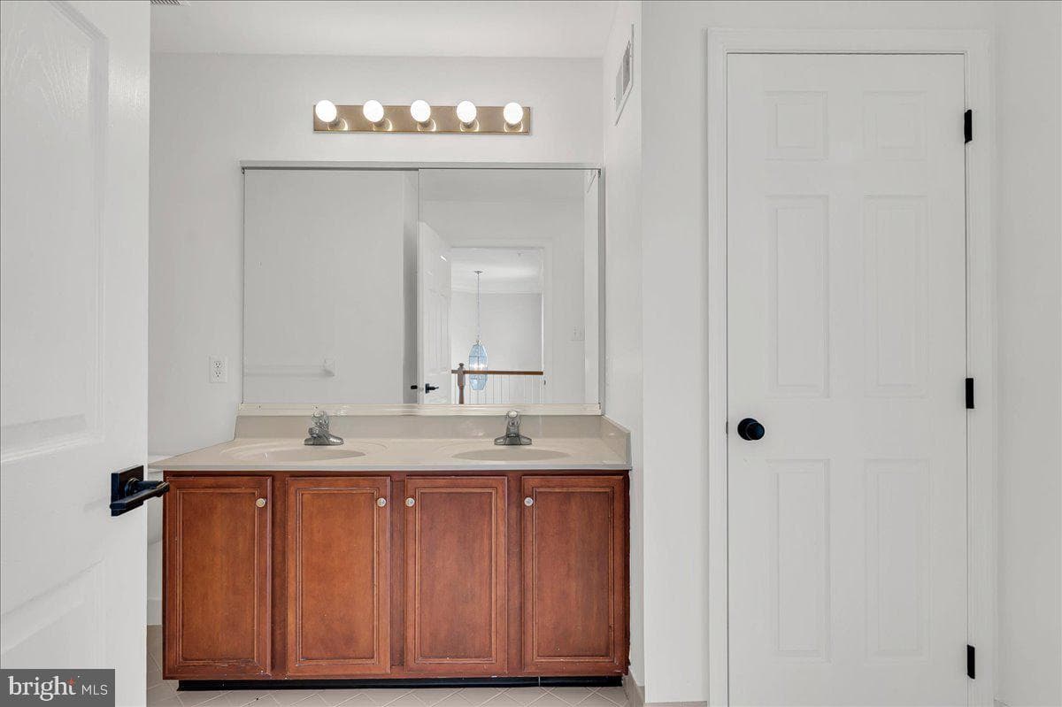 203 Silverbell Court photo 27