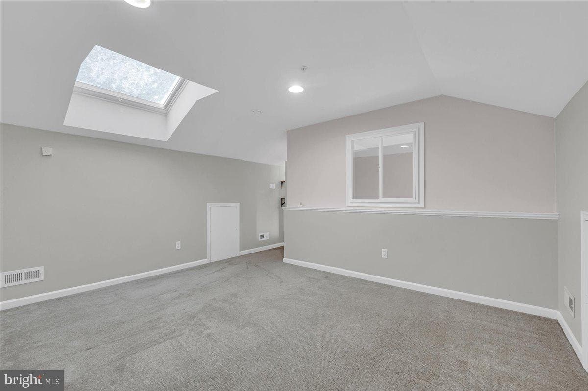 203 Silverbell Court photo 31