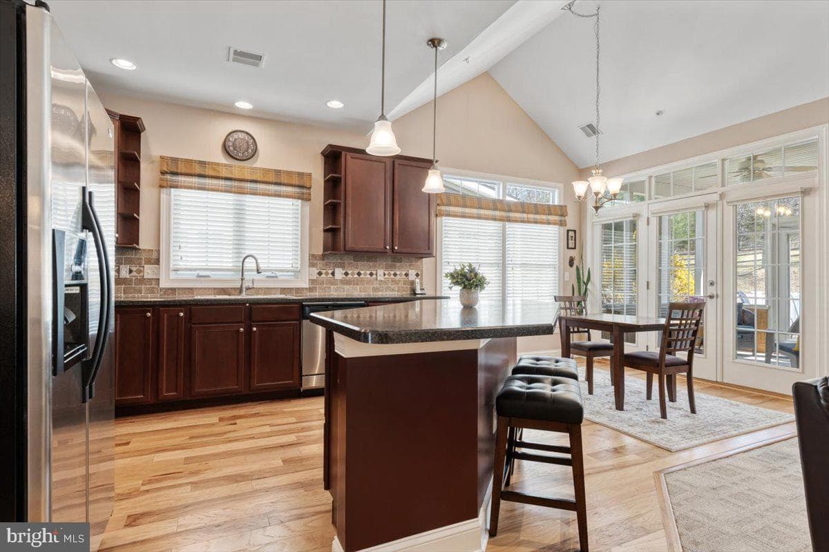 1064 Balfour Circle photo 10