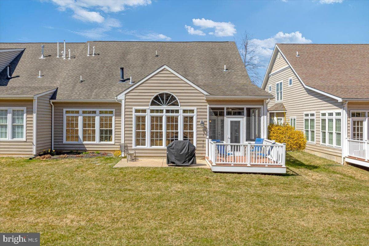 1064 Balfour Circle photo 32