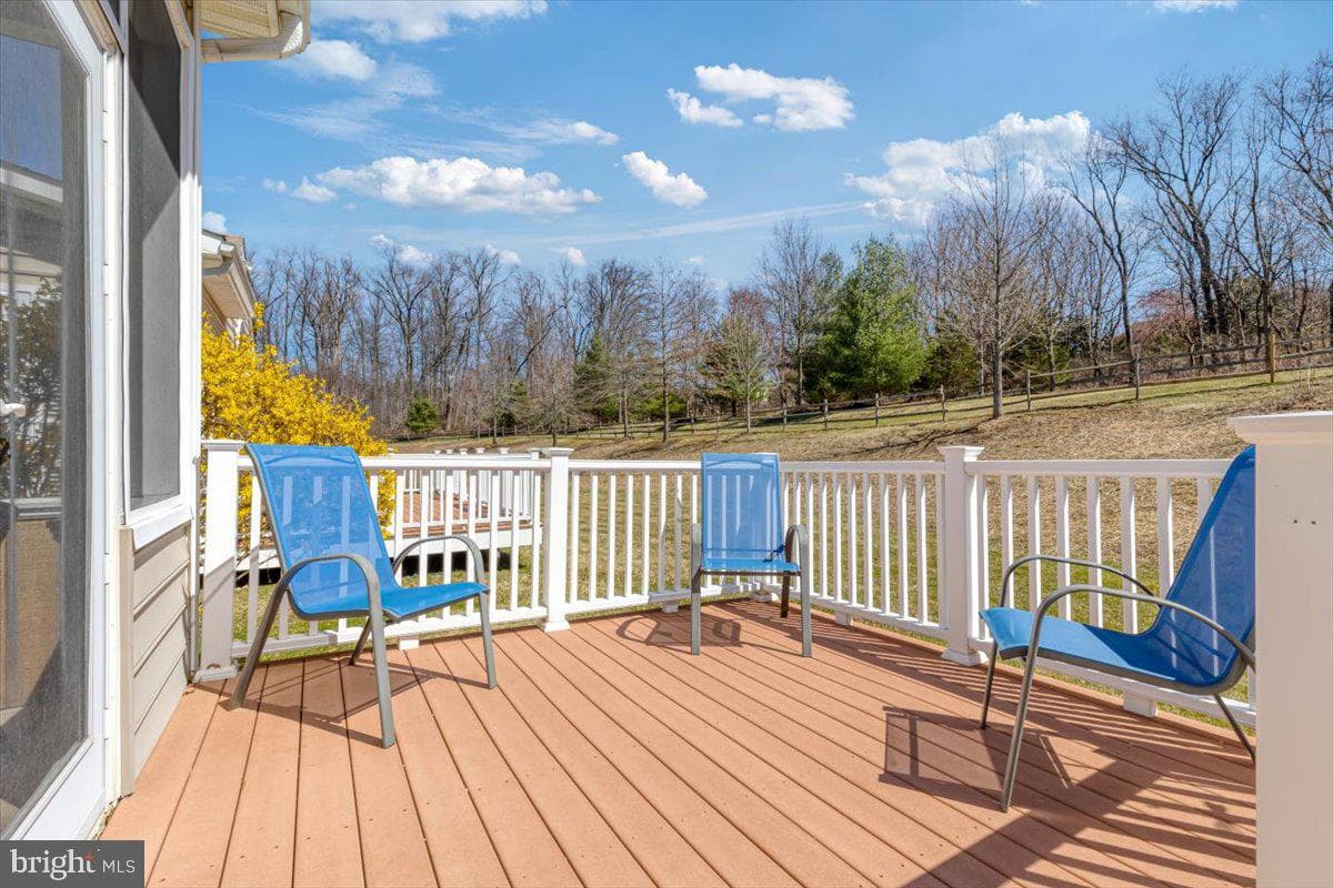 1064 Balfour Circle photo 33