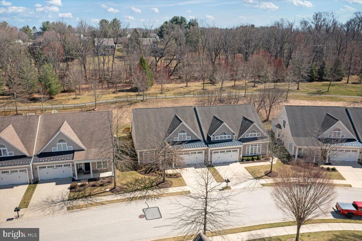 1064 Balfour Circle photo 38